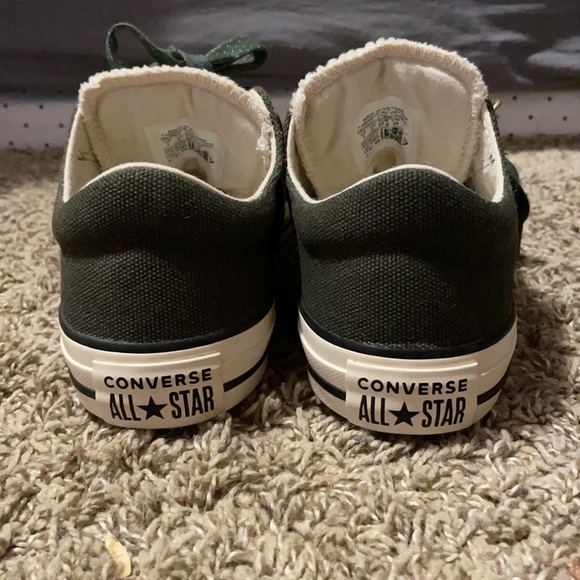 Converse NWOT - Picture 4 of 8